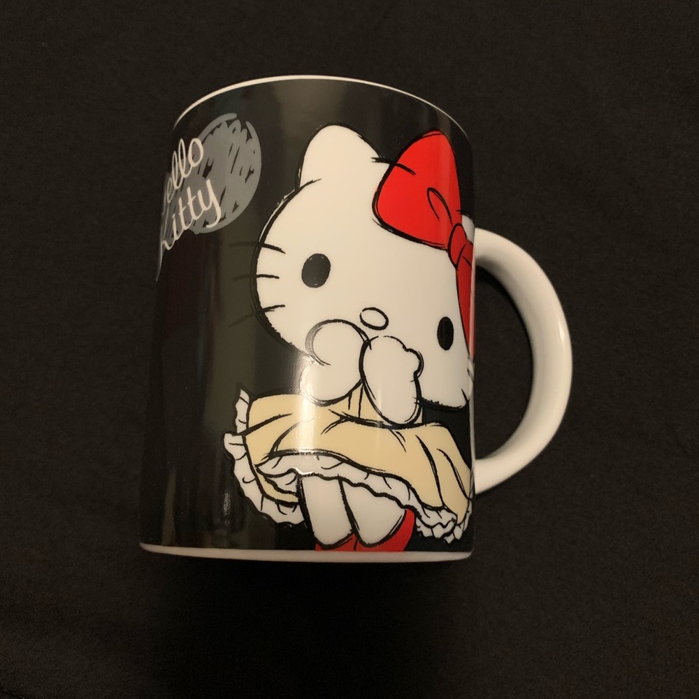 BNIB Hello Kitty Coffee Mug ❤️